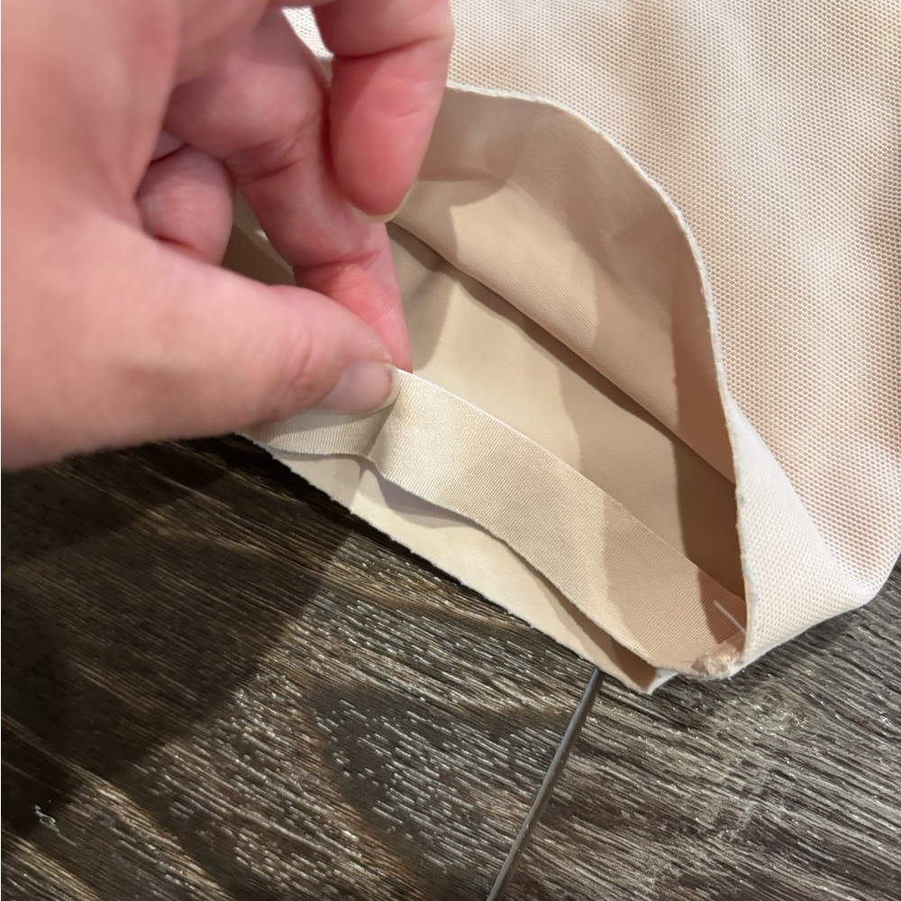 Assets by Spanx Shapewear - Picture 3 of 6